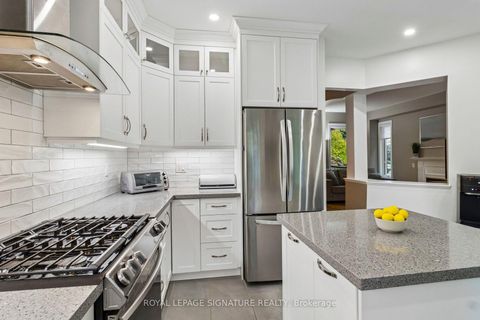 Photo 13 at 19 Ballymore Drive, Bayview Wellington, Aurora