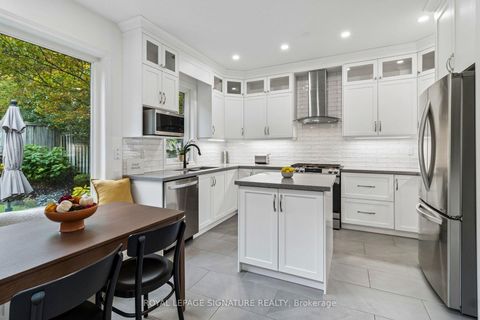 Photo 17 at 19 Ballymore Drive, Bayview Wellington, Aurora