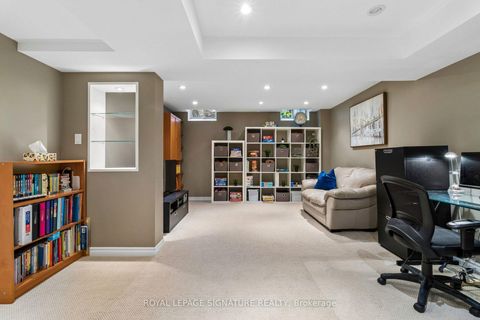 Photo 36 at 19 Ballymore Drive, Bayview Wellington, Aurora