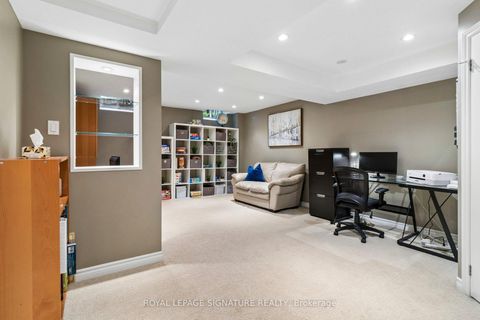 Photo 37 at 19 Ballymore Drive, Bayview Wellington, Aurora