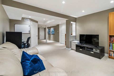 Photo 40 at 19 Ballymore Drive, Bayview Wellington, Aurora
