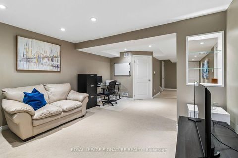 Photo 41 at 19 Ballymore Drive, Bayview Wellington, Aurora