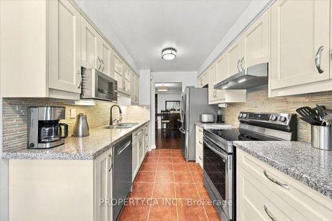 Photo 10 at 602 - 30 Church Street, Yonge Corridor, Toronto