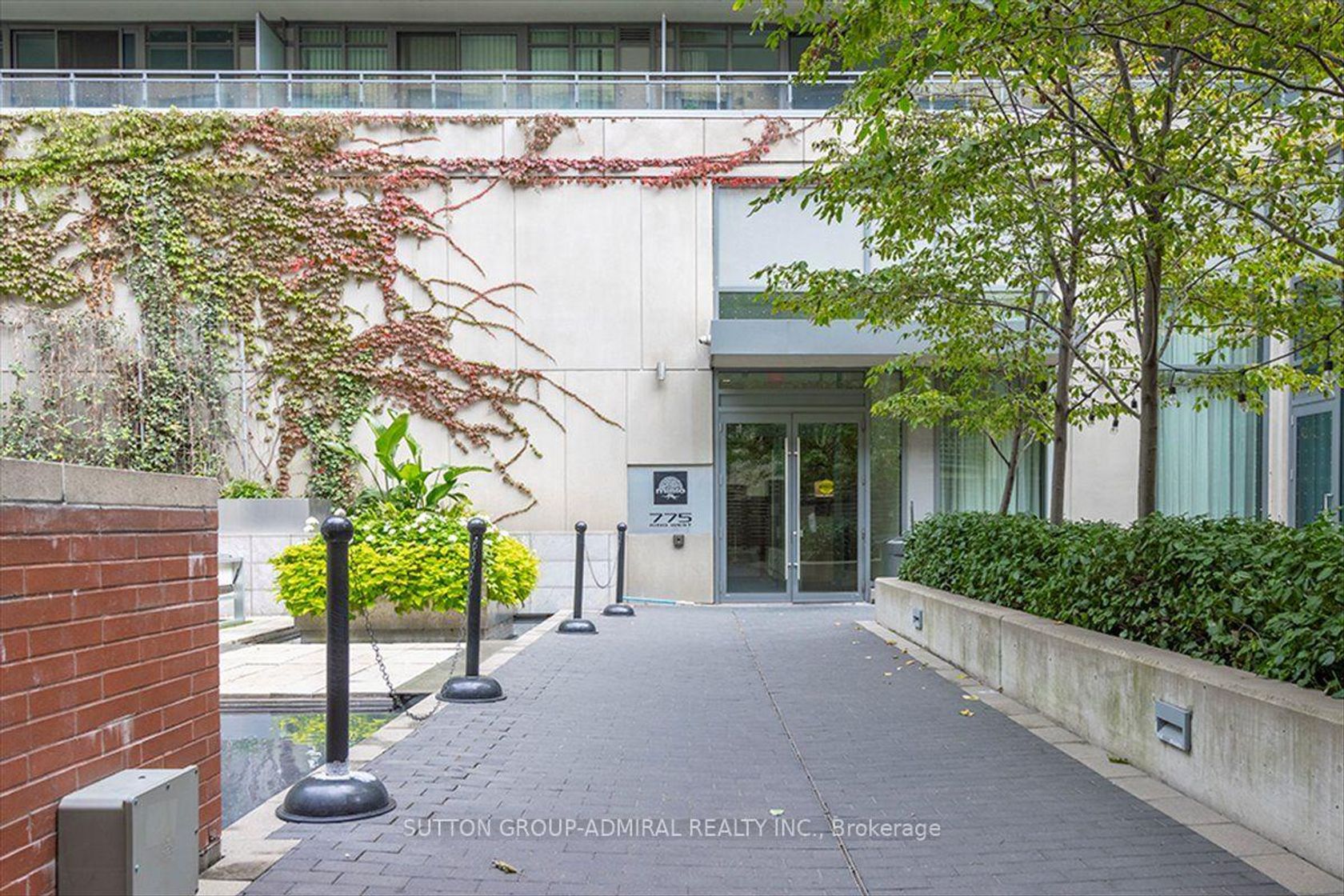 221 - 775 King Street W, Niagara, Toronto 