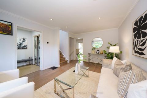 Photo 3 at 172 Hollyberry Trail, Hillcrest Village, Toronto