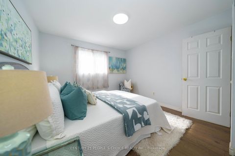 Photo 22 at 172 Hollyberry Trail, Hillcrest Village, Toronto