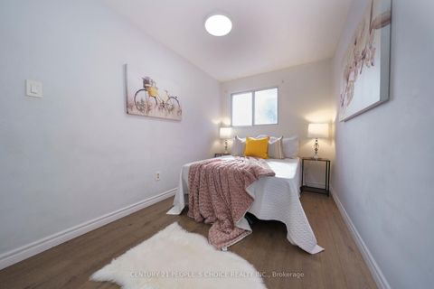 Photo 26 at 172 Hollyberry Trail, Hillcrest Village, Toronto
