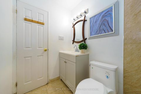 Photo 29 at 172 Hollyberry Trail, Hillcrest Village, Toronto
