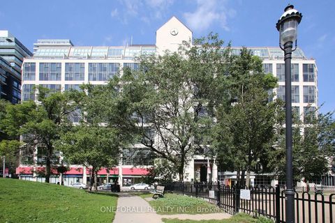 Photo 1 at 633 - 222 The Esplanade, Waterfront Communities C8, Toronto