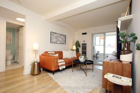 Photo 14 at 633 - 222 The Esplanade, Waterfront Communities C8, Toronto