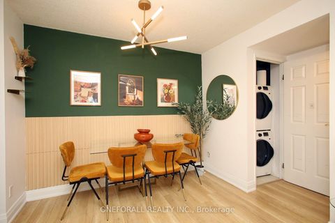 Photo 16 at 633 - 222 The Esplanade, Waterfront Communities C8, Toronto