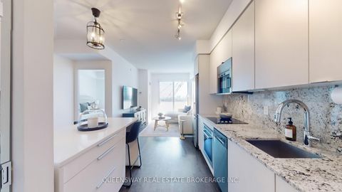 Photo 8 at 1605 - 101 Erskine Avenue, Mount Pleasant West, Toronto