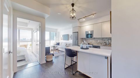 Photo 17 at 1605 - 101 Erskine Avenue, Mount Pleasant West, Toronto