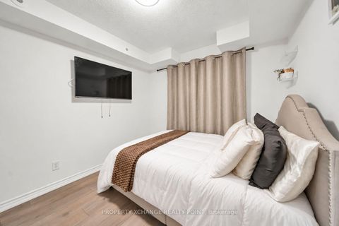Photo 10 at 2003 - 3049 Finch Avenue W, Humbermede, Toronto