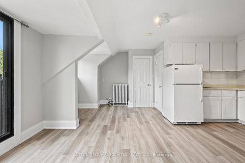 Photo 5 at 415 Brunswick Avenue, Annex, Toronto
