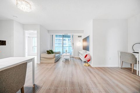 Photo 6 at 807 - 7 Lorraine Drive, Willowdale West, Toronto