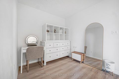 Photo 9 at 807 - 7 Lorraine Drive, Willowdale West, Toronto