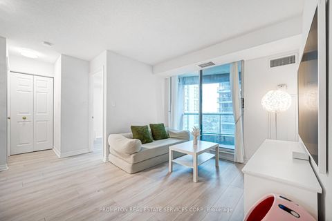 Photo 13 at 807 - 7 Lorraine Drive, Willowdale West, Toronto