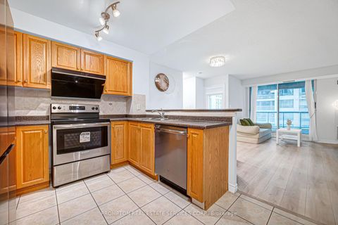 Photo 15 at 807 - 7 Lorraine Drive, Willowdale West, Toronto