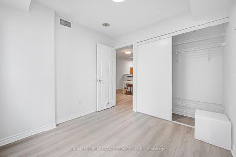 Photo 19 at 807 - 7 Lorraine Drive, Willowdale West, Toronto