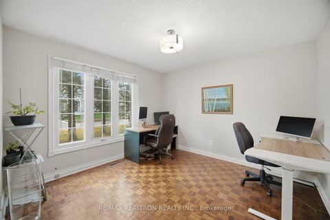 Photo 13 at 80 East Humber Drive, King City, King