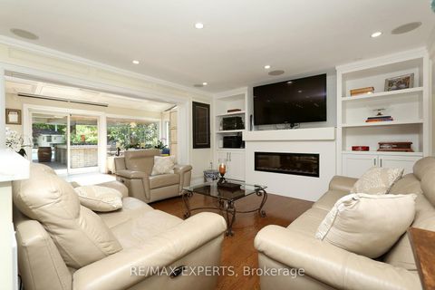 Photo 4 at 57 Francis Street, East Woodbridge, Vaughan
