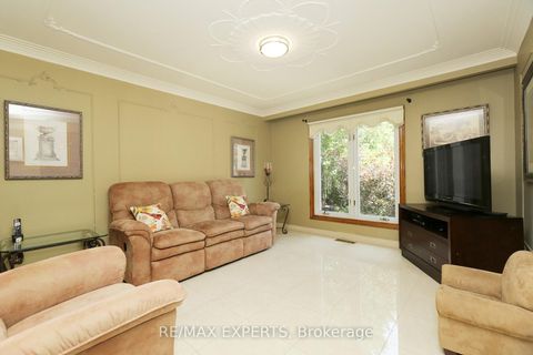 Photo 11 at 57 Francis Street, East Woodbridge, Vaughan