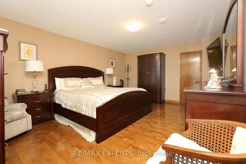 Photo 24 at 57 Francis Street, East Woodbridge, Vaughan