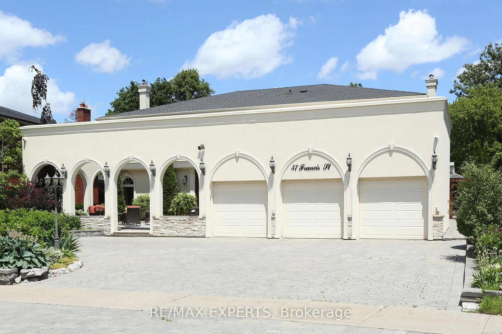 57 Francis Street, East Woodbridge, Vaughan photo number 2