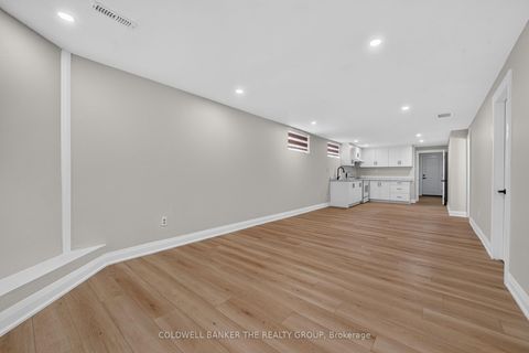 Photo 34 at 4 Imogene Avenue, Humbermede, Toronto