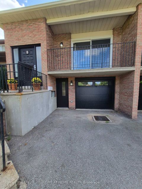 Photo 2 at 9 Ivan Nelson Drive, Branson, Toronto