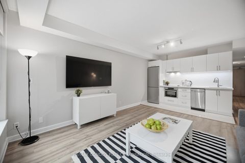 Photo 5 at 509 - 36 Blue Jays Way, Waterfront Communities C1, Toronto