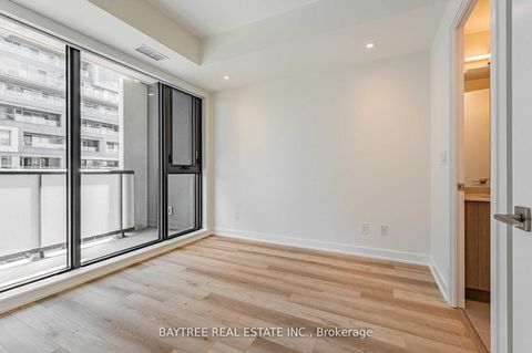 Photo 7 at 414 - 840 St Clair Avenue W, Oakwood Village, Toronto
