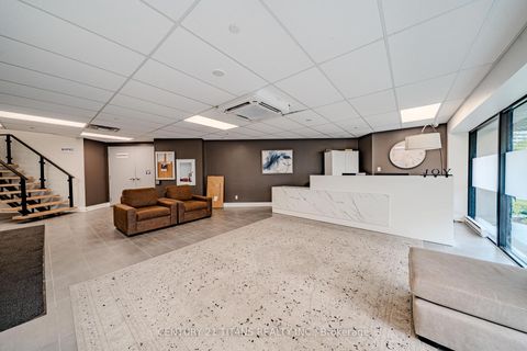 Photo 4 at 424 - 1 Falaise Road, West Hill, Toronto