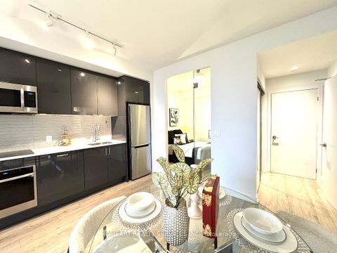Photo 7 at 3615 - 1926 Lake Shore Boulevard W, Swansea, Toronto
