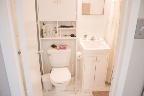 Photo 13 at 1111 - 50 Lotherton Pathway, Glen Park, Toronto