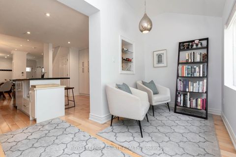 Photo 14 at 48 Bloomfield Avenue, South Riverdale, Toronto