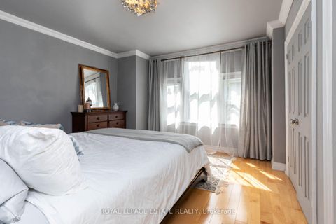 Photo 17 at 48 Bloomfield Avenue, South Riverdale, Toronto
