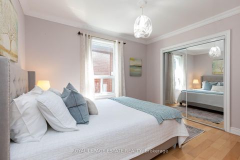 Photo 22 at 48 Bloomfield Avenue, South Riverdale, Toronto