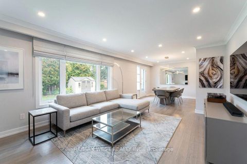 Photo 8 at 38 Albacore Crescent, Woburn, Toronto
