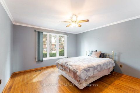 Photo 11 at 38 Albacore Crescent, Woburn, Toronto