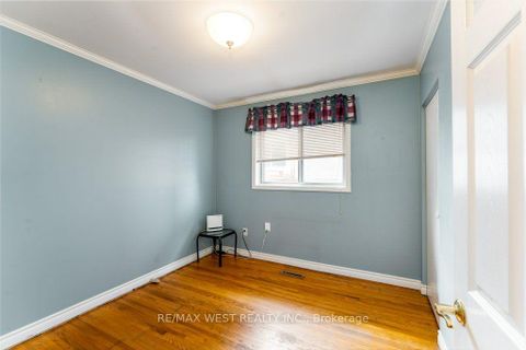 Photo 12 at 38 Albacore Crescent, Woburn, Toronto