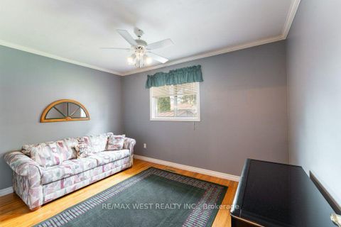 Photo 13 at 38 Albacore Crescent, Woburn, Toronto