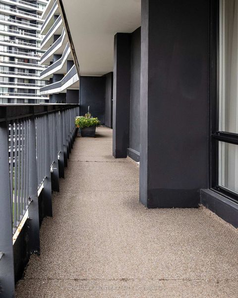 Photo 3 at 706 - 115 Antibes Drive, Branson, Toronto