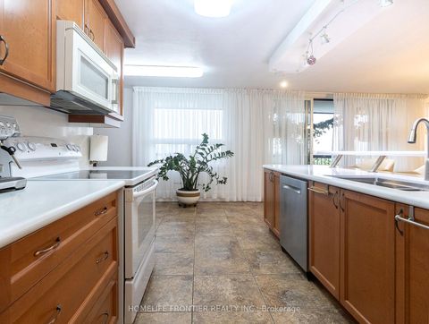 Photo 14 at 706 - 115 Antibes Drive, Branson, Toronto