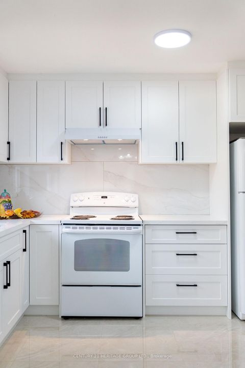 Photo 14 at 37 Gambello Crescent, York University Heights, Toronto