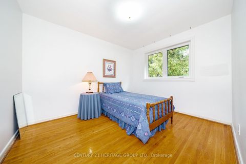 Photo 20 at 37 Gambello Crescent, York University Heights, Toronto