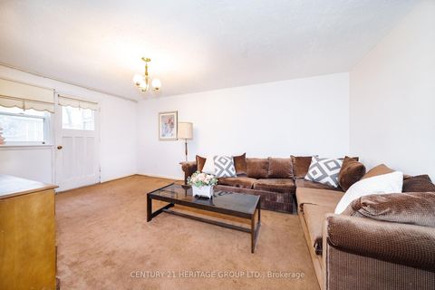 Photo 26 at 37 Gambello Crescent, York University Heights, Toronto