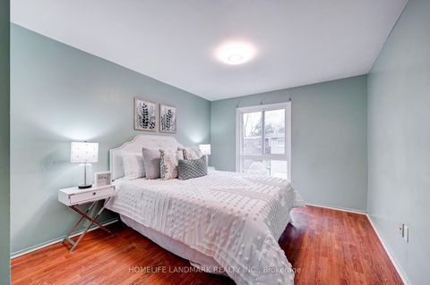 Photo 12 at 8 Rusty Crest Way, Don Valley Village, Toronto