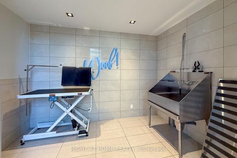 Photo 10 at 4013 - 108 Peter Street, Waterfront Communities C1, Toronto